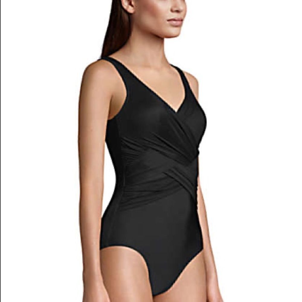 Land’s End Plus Regular size Slenderize wrap control one piece swimsuit Blk Var